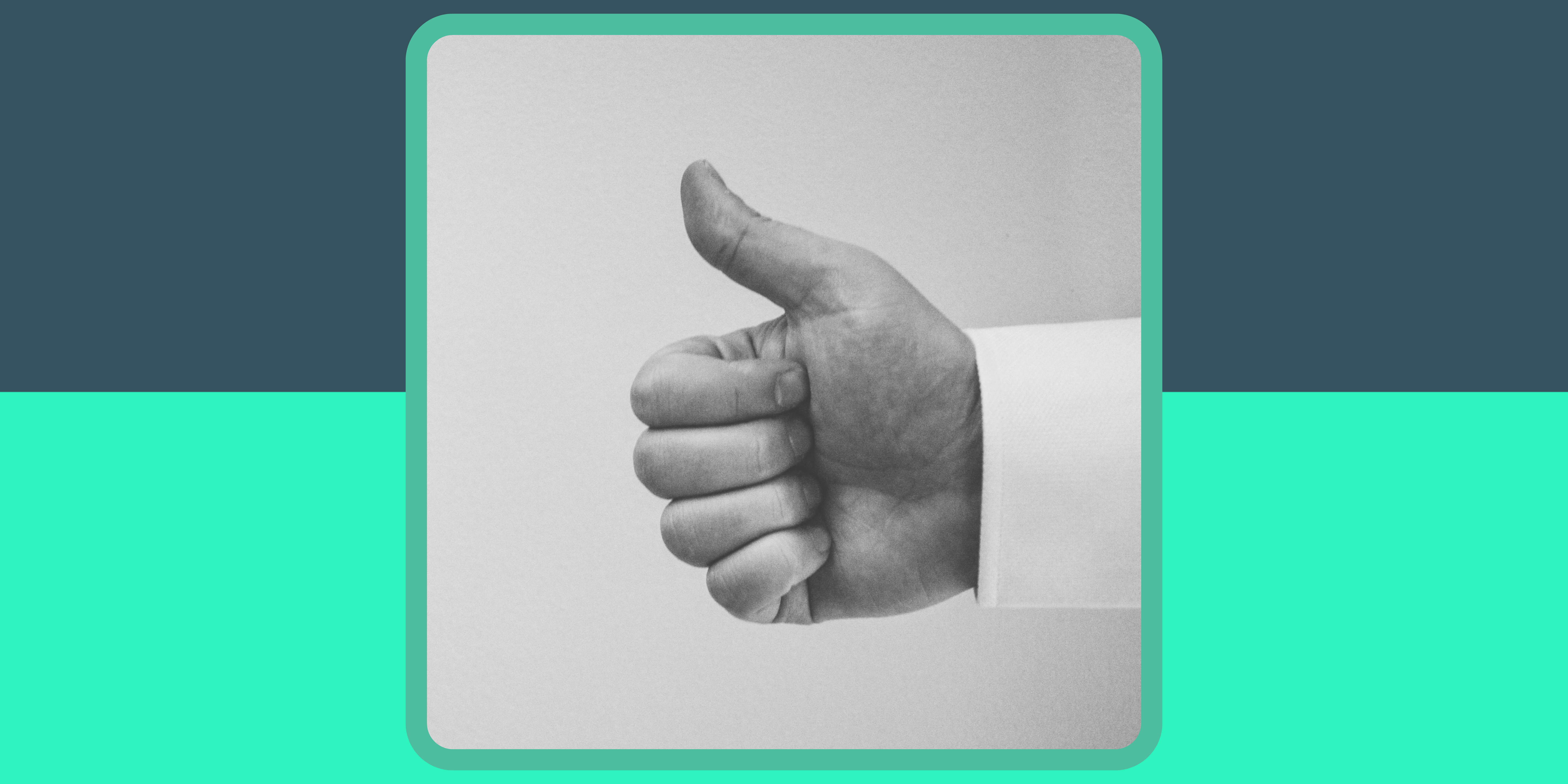 Thumbs up sign for copywriting advantages as a side hustle